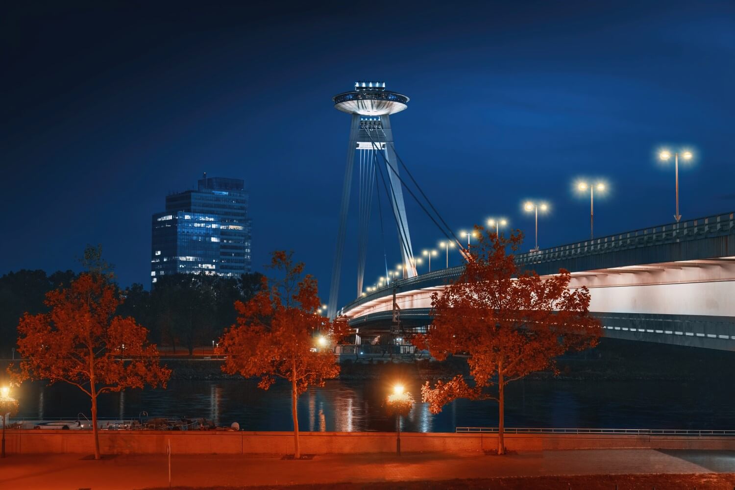 De Ufo-brug, één van de opmerkelijkste bezienswaardigheden van Bratislava