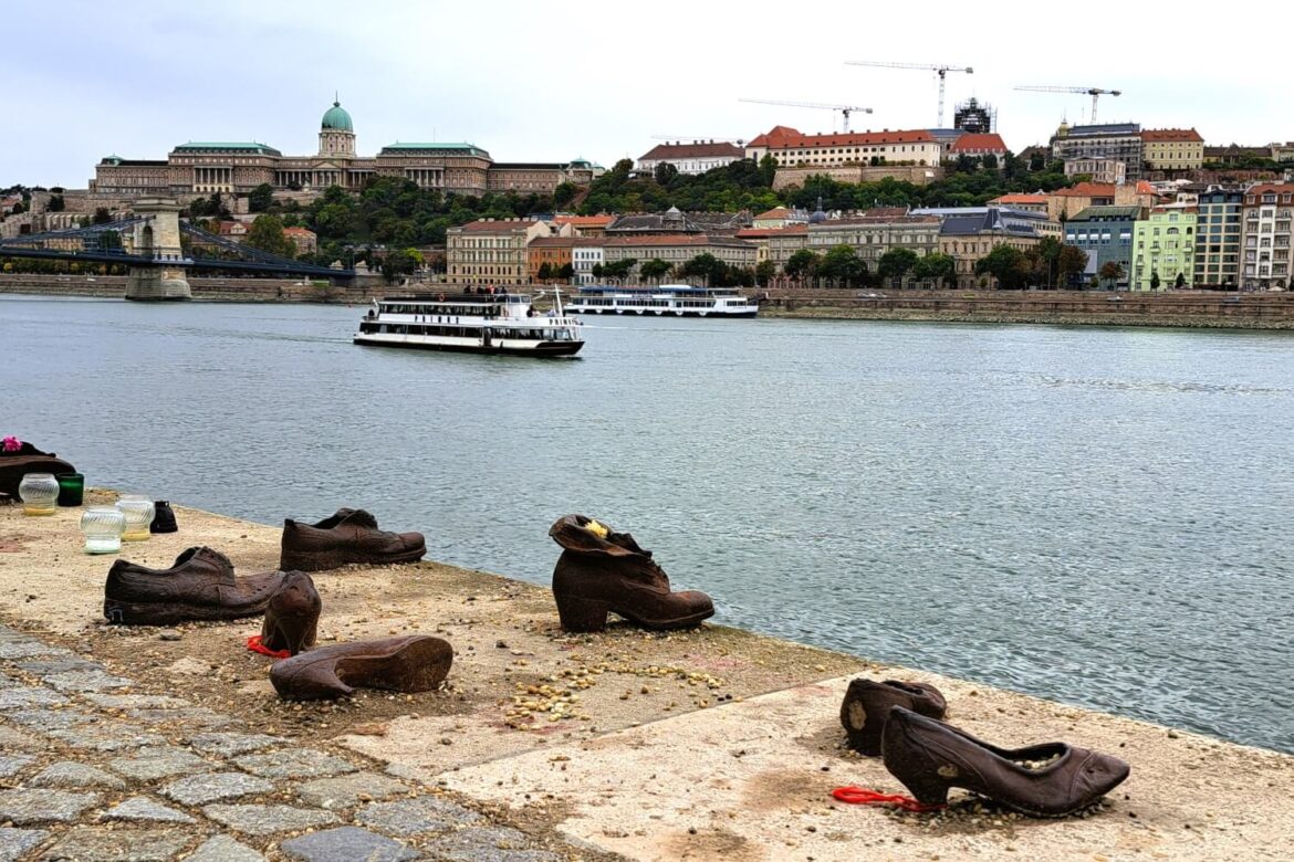 De schoenen aan de Donau, Boedapest
