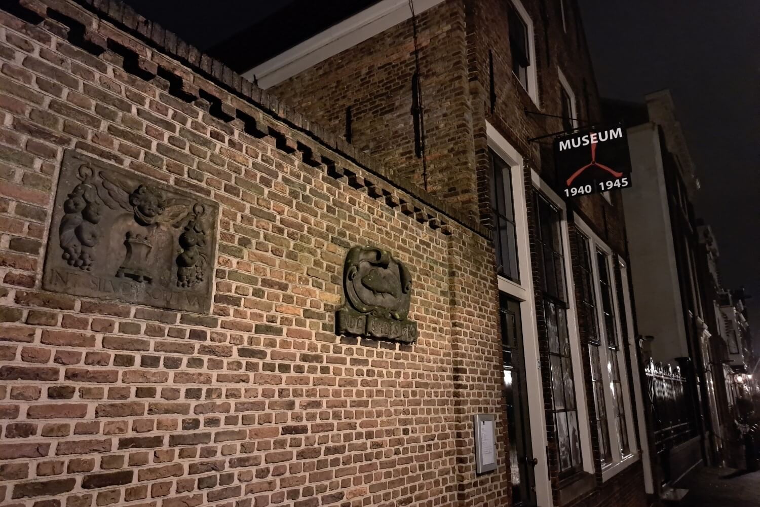 Museum 1940-1945 te Dordrecht by night!