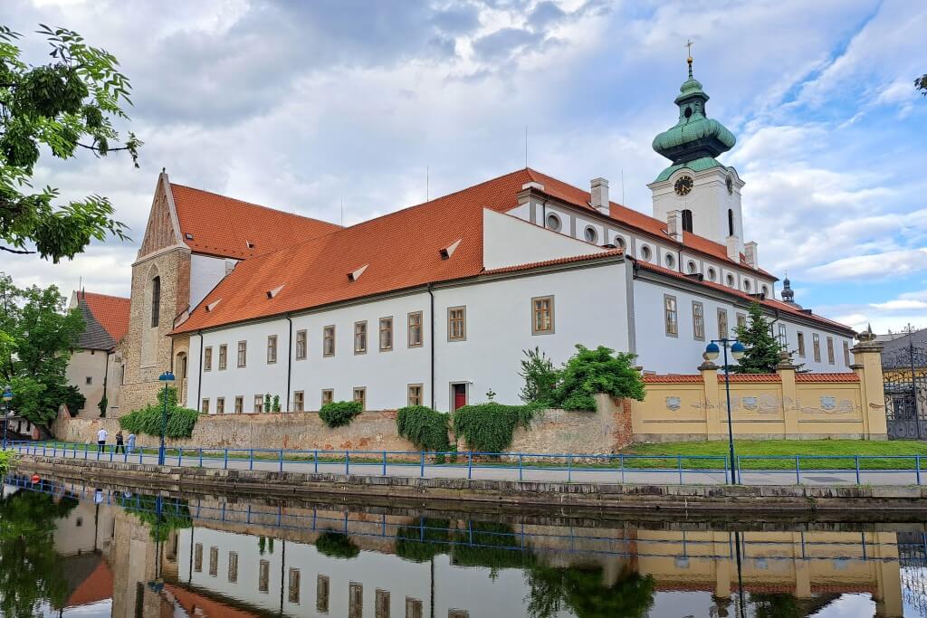 Het Dominikanen klooster in Ceske Budejovice