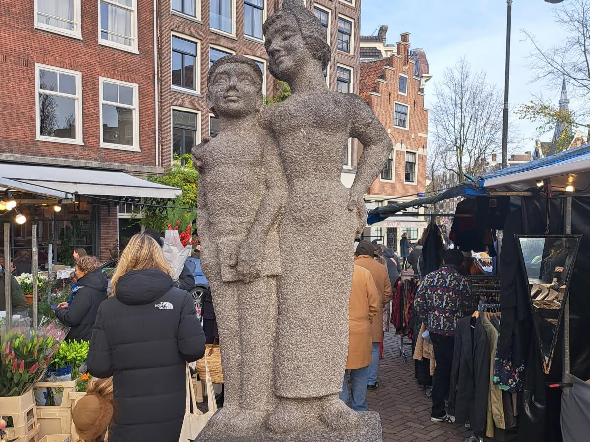 Standbeeld van Woutertje Pieterse, een ander boek van Multatuli