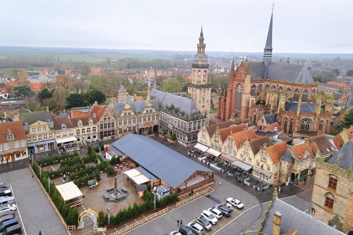 De Grote Markt in Veurne