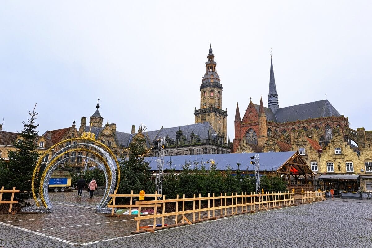 De Grote Markt met kerst