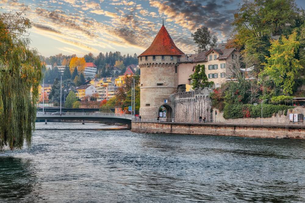 De Nolliturm aan de Reuss, Luzern