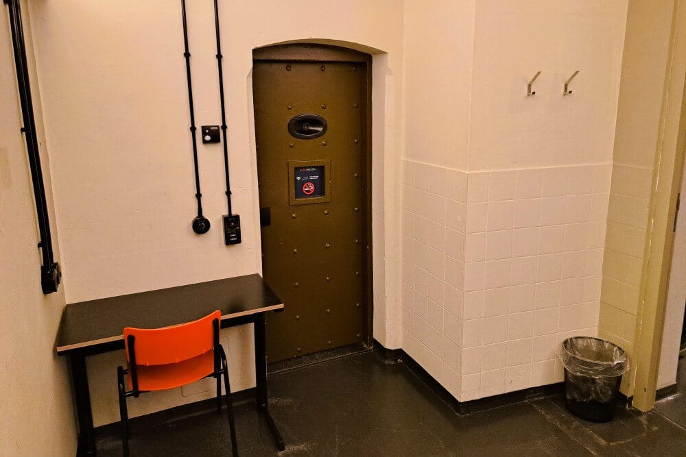 Een tweepersoonskamer in het Alibi Hostel, Leeuwarden